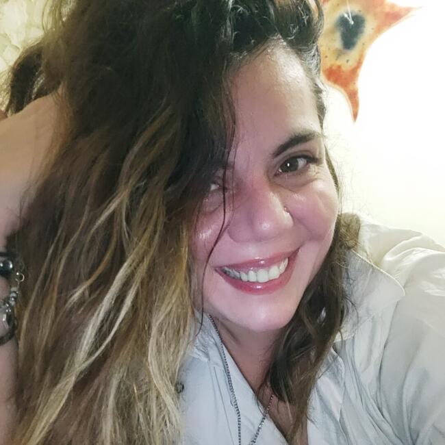 Δουλειά για babysitter στην περιοχή Sykiés: Thania