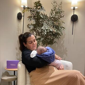 Emprego de babá em Gaspar: emprego de babá Tainara