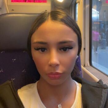 Babysitter in Libercourt: Samia