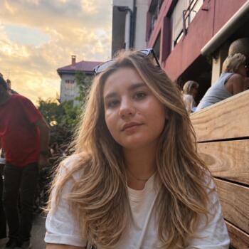 Babysitter in Annecy: Ilana