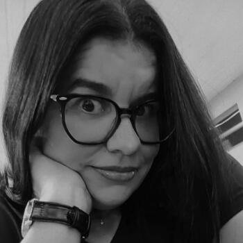 Babá em Aracaju: Taís