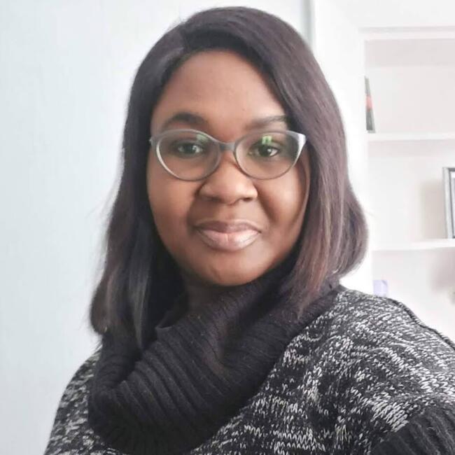Baby-sitter in Halifax: Yemi