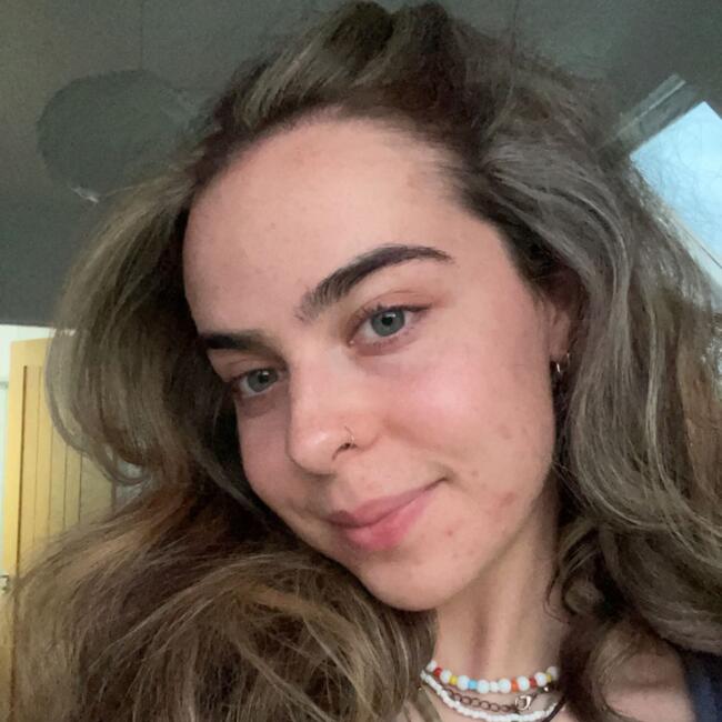 Babysitter in Galway: Aine