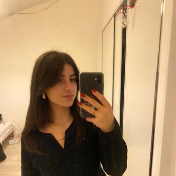 Babysitter in Aizenay: Charlotte