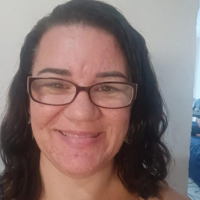 Babysitter in Maricá: Simone