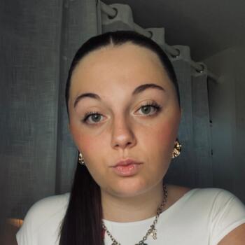 Babysitter in Arthez-de-Béarn: Jade