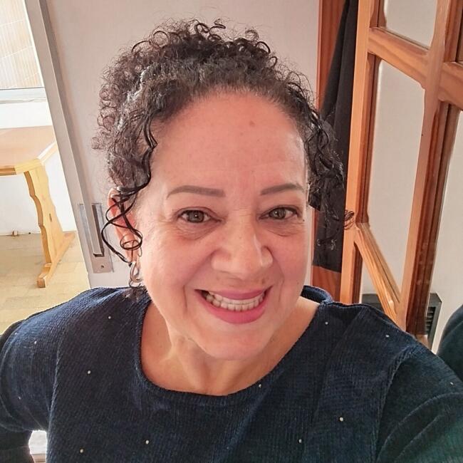 Babysitter in Coimbra: Zoraide