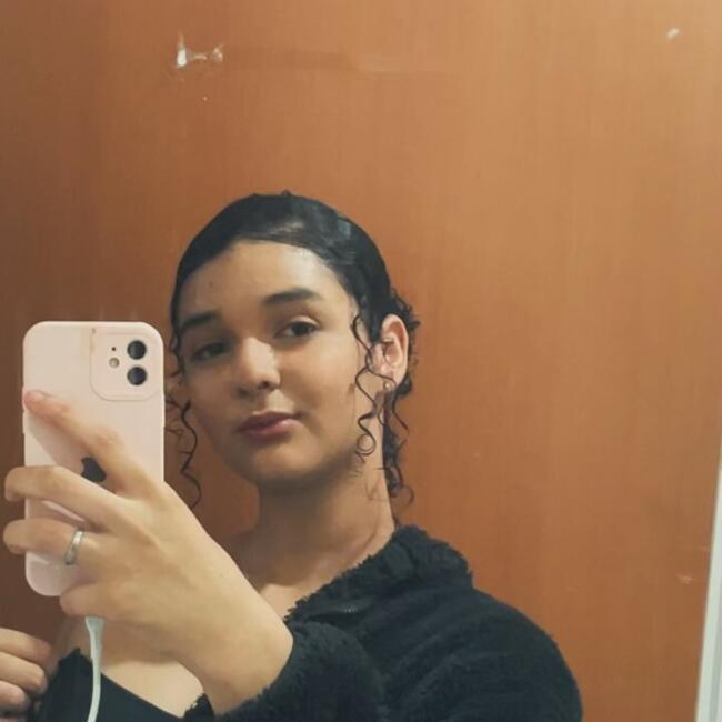 Babá em Anápolis: Ana