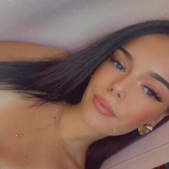 Babysitter in Béziers: Faustine