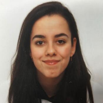 Babysitter in Milan: Giulia