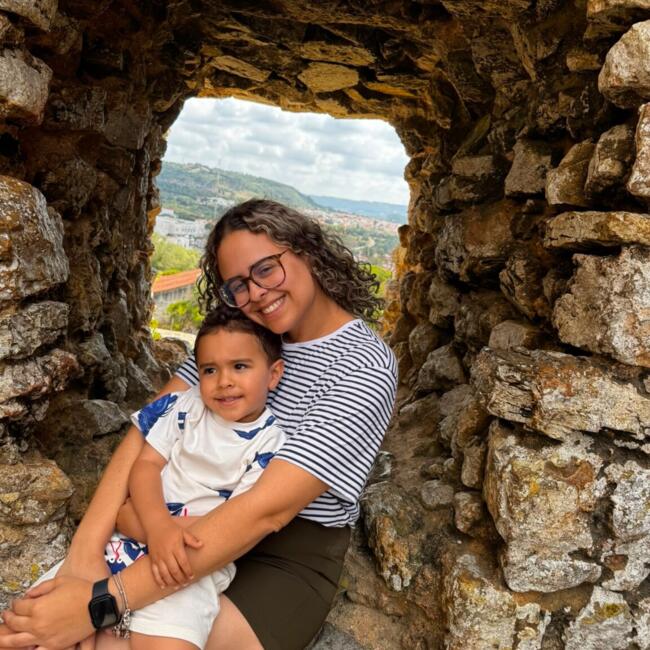 Babysitter in Luxembourg: Thais Pereira
