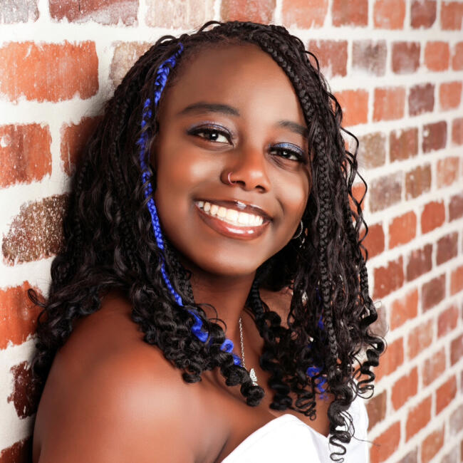 Babysitter in Conyers: Azari