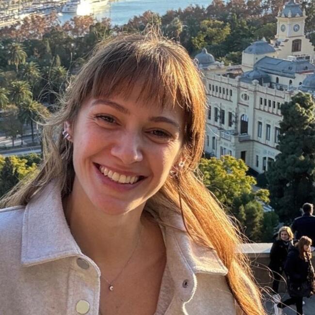 Niñera en Málaga: Jenny