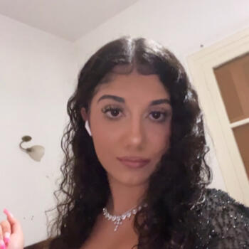 Babysitter στην περιοχή Λυκόβρυση: Μαρίνα