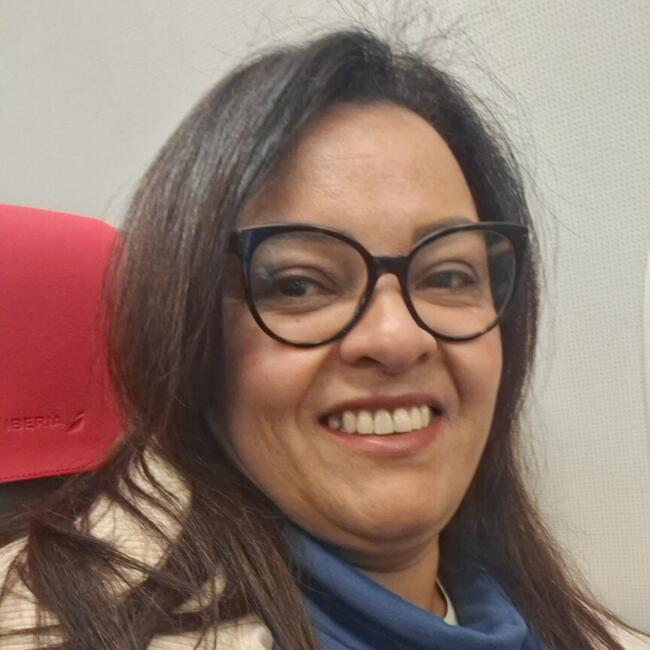 Babysitter in Lisbon: Luciana