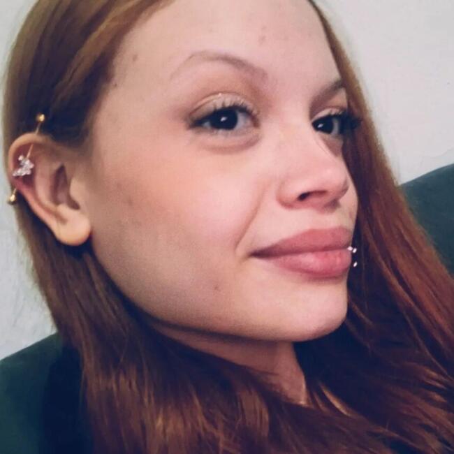 Babysitter in São Paulo: Angela