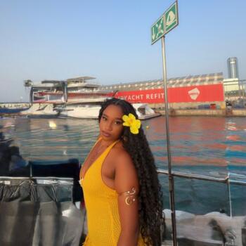 Babysitter in La Motte-Servolex: Umuhoza