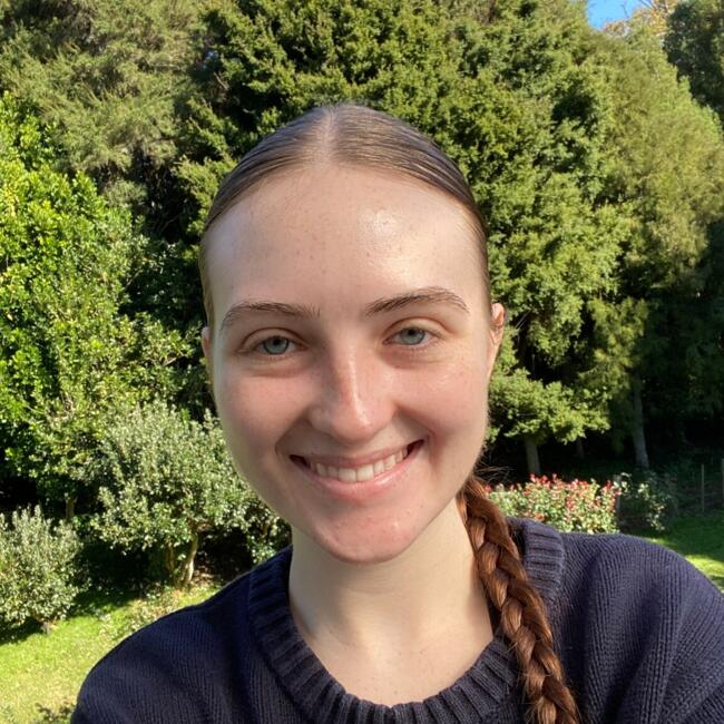 Babysitter in Auckland: Kate