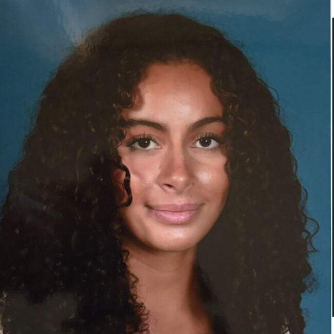 Babysitter in Choisy-le-Roi: Selma