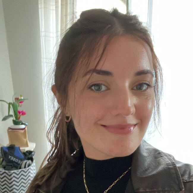 Babysitter in Blackrock: Maria Fernanda