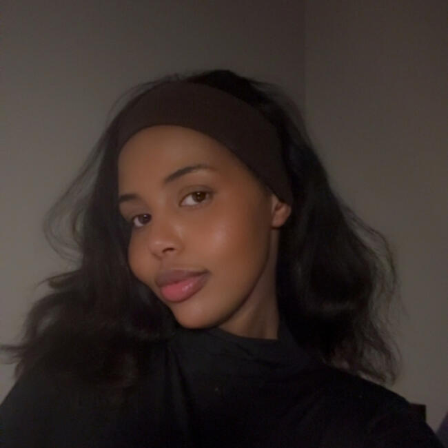 Babysitter in London: Yasmin