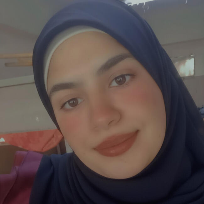 Babysitter in Giza: Aisha