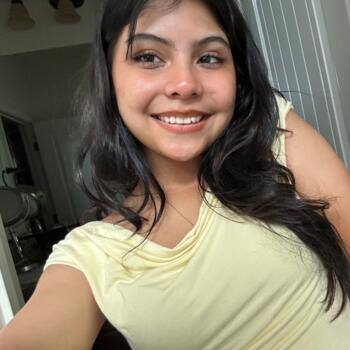 Babysitter in Clovis: Bella