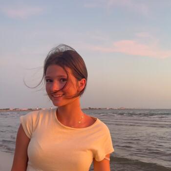 Babysitter in Montreuil-Bellay: Meline