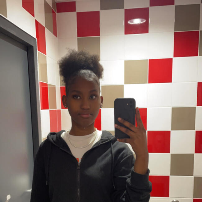 Babysitter in Sautron: Chadia