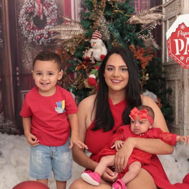 Emprego de babá em Três Pontas: Ketelen