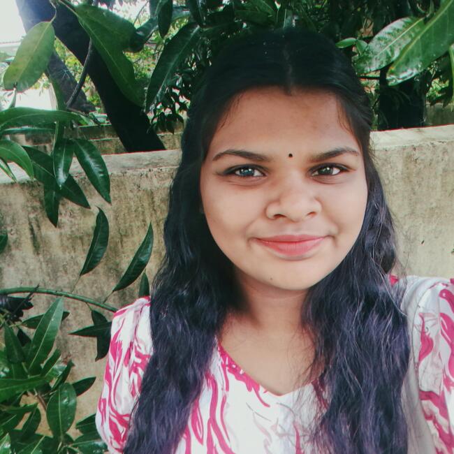 Babysitter in Kochi: Evlin