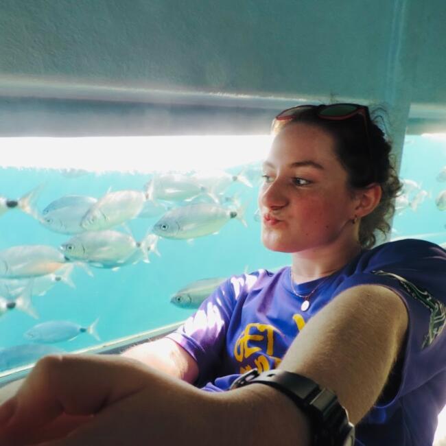 Babysitter in Paris: Laurine