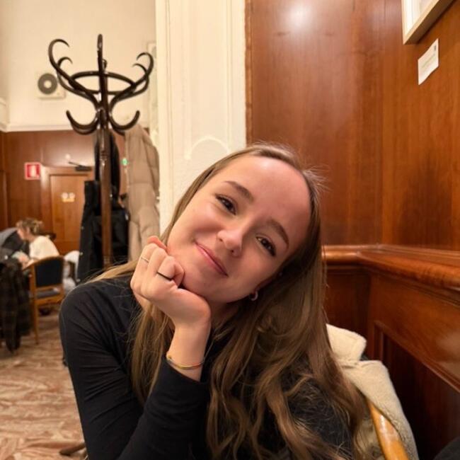 Babysitter in Trieste: ASIA