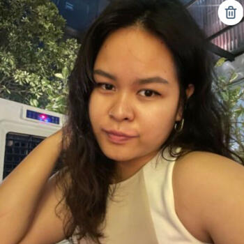 Babysitter in Puchong: Esther Dolores