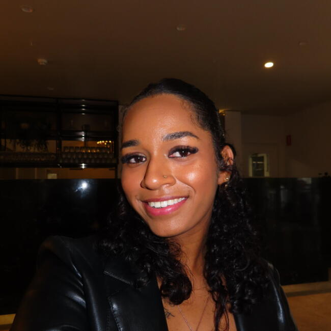 Babysitter in Perth: Monique