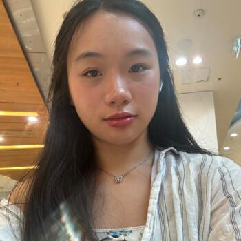 Babysitter in Auckland: Jen (Duyen)