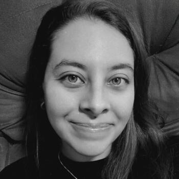 Babysitter Blumenau: Gabriela