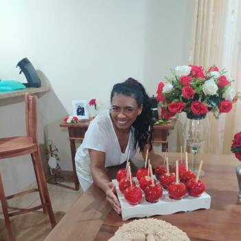 Babá Embu das Artes: Lauriene