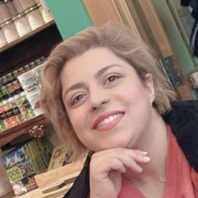 Baby-sitter in Longueuil: Elaheh