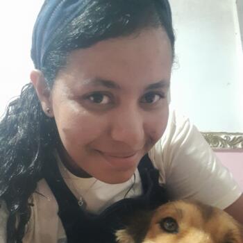 Babysitter in Anápolis: Elen domingos