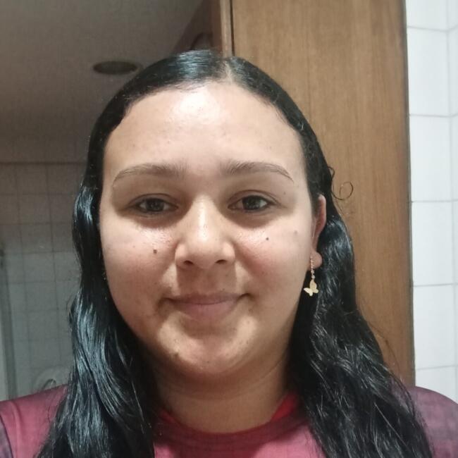 Babysitter in Belém: Esther