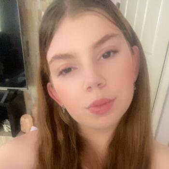 Babysitter in Newcastle: Shania