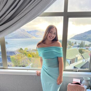 Babysitter in Auckland: Sarah