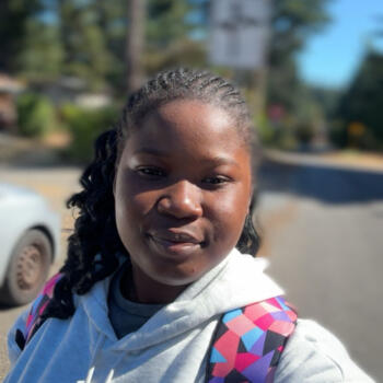 Babysitter in Shoreline (Washington): DEBORAH