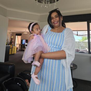 Babysitting job in Hamilton: babysitting job Komal