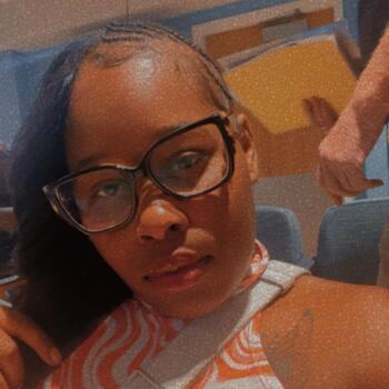 Babysitter in Fayetteville: Ciara