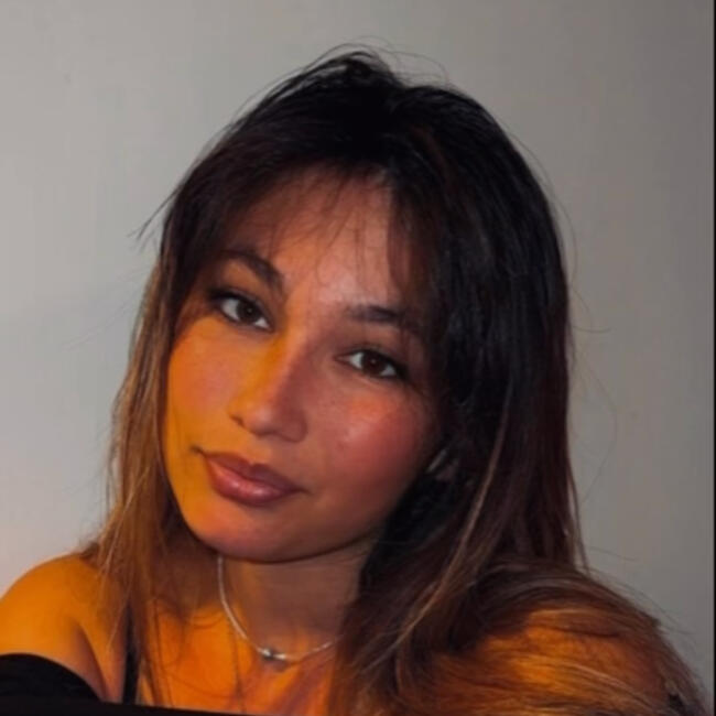 Babysitter in Hyères: Moanatea