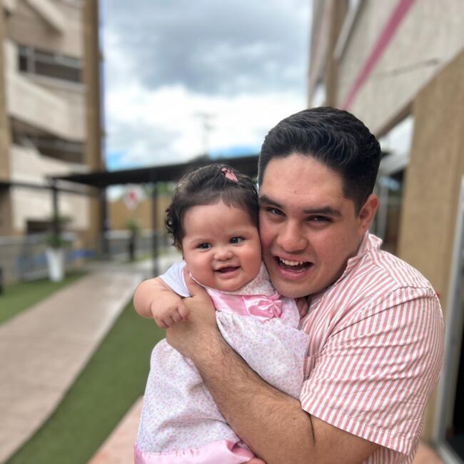 Trabajo para niñera en Ciudad de Guatemala: Moises