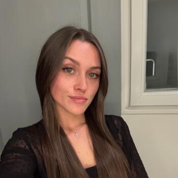 Babysitter in Limours: Stacey