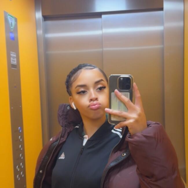 Oppas in Rotterdam: Charvie